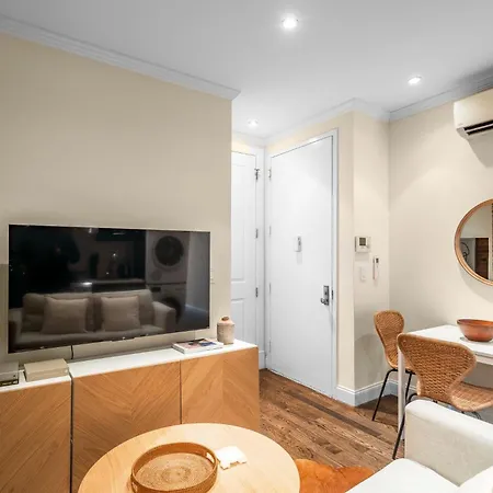 Modern And Charming 3Br 1Ba Steps From Central Park